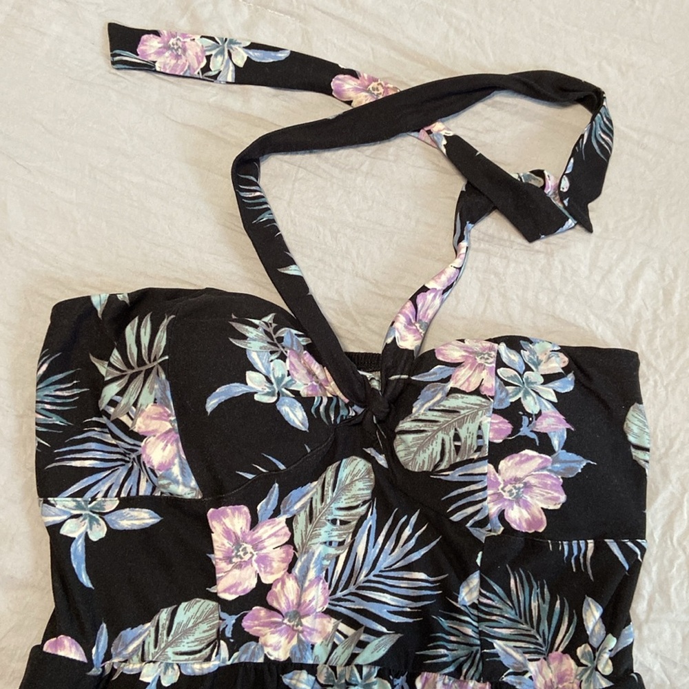 Strapless Romper - Picture 2 of 9